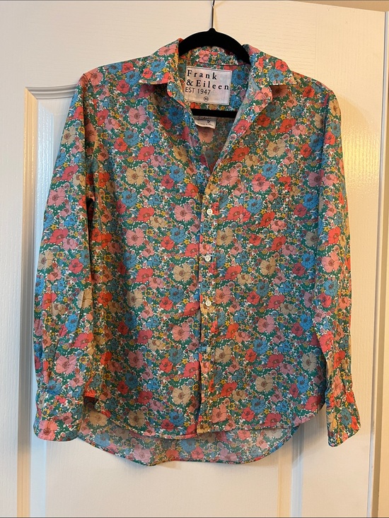 Frank & Eileen Tops - Frank & Eileen Floral Button-Down Shirt in Teal, Pink, Coral, Cream